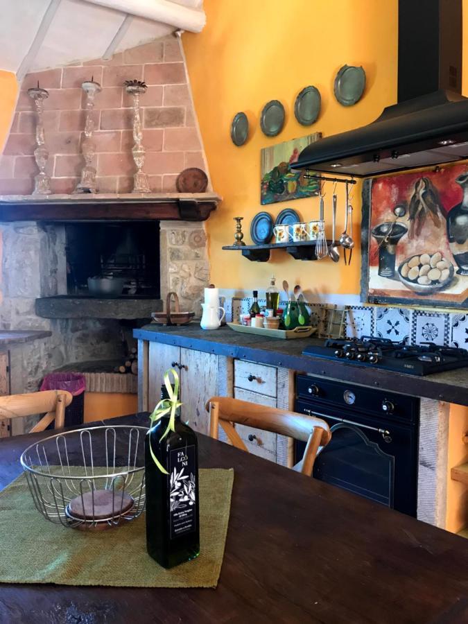 Il Borgo Di Olive Hotel Sismano Ngoại thất bức ảnh