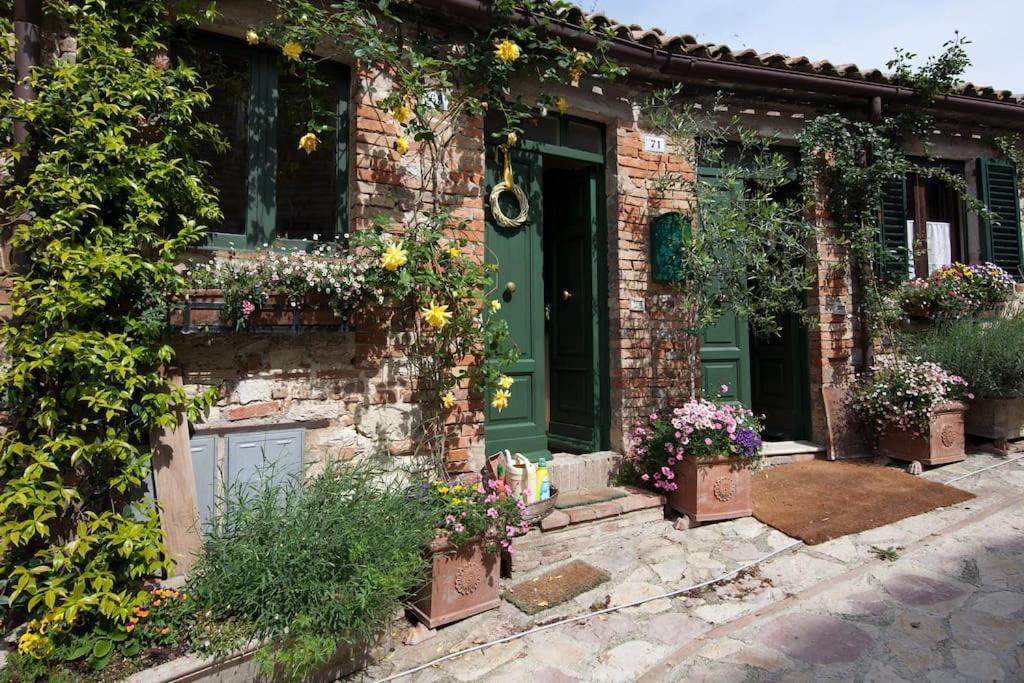 Il Borgo Di Olive Hotel Sismano Ngoại thất bức ảnh
